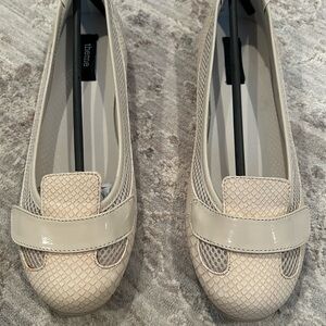 Theme Womens Mesh Ivory Snake Skin Embossed Ballet Flats Slip On Shoe Sz 11 Chic